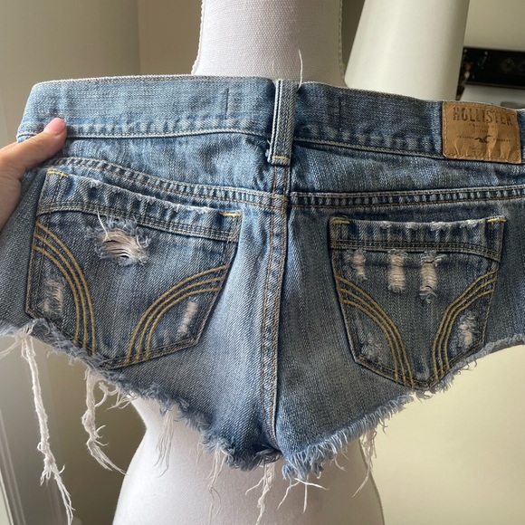 Hollister Pants - Hollister cut off Jean shorts